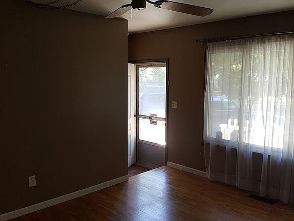 5th image of 3614 Glenbrook Dr