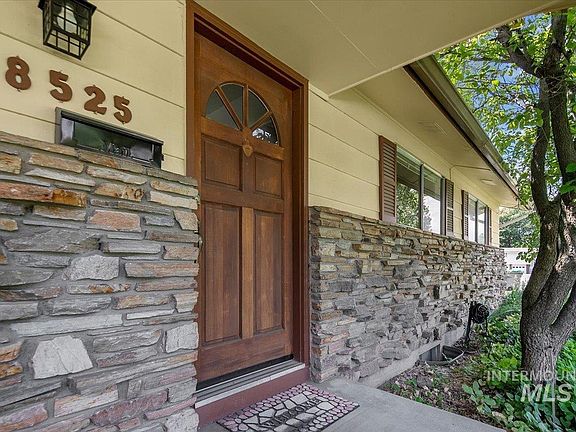 3rd image of 8525 W San Marino Dr