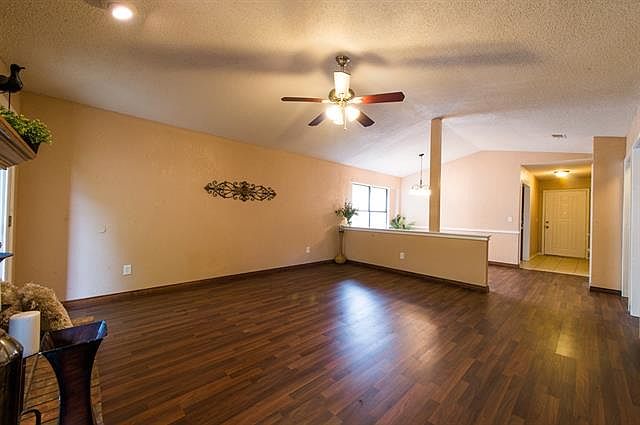 1st image of 531 Trailcrest Dr