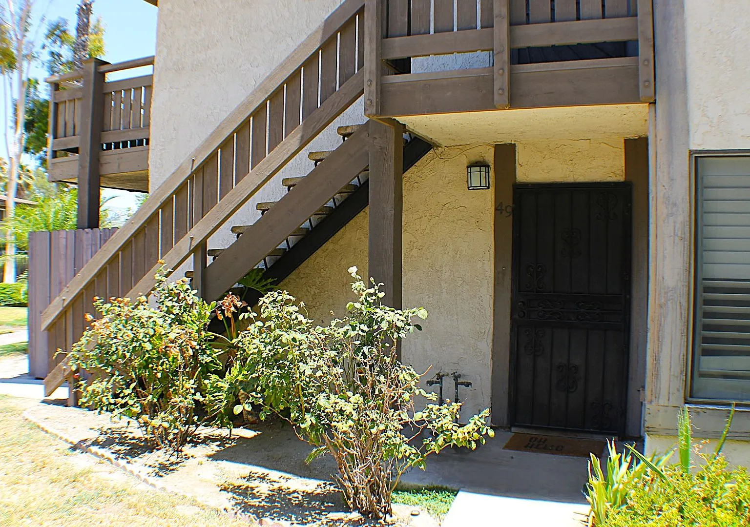1 bedroom Meadow Lane Condo available for immediate move in — Photo 2
