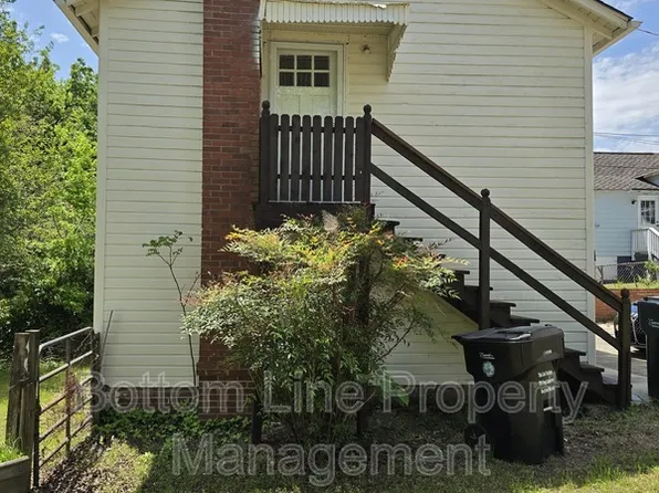 182 Cabarrus Ave E, Concord, NC 28025