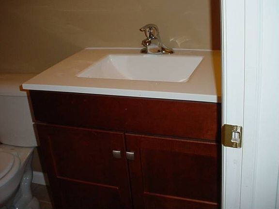 4th image of 1635 Superior Ave
