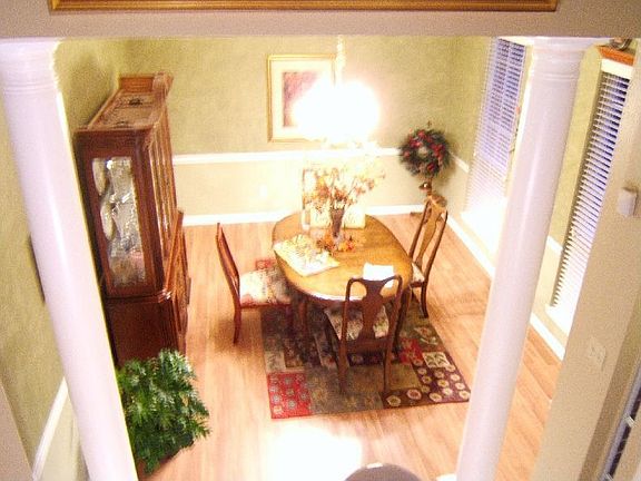 4th image of 1116 Gulfton Dr