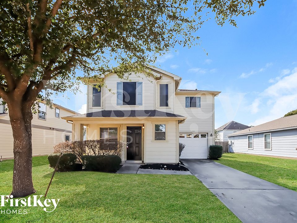 1st image of 6523 Fairbrook Park Ln