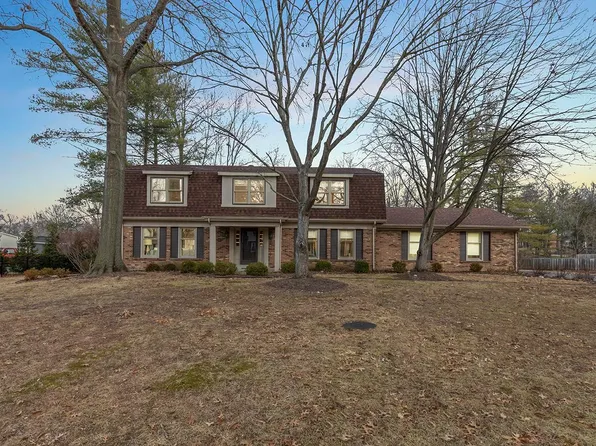 12601 Royal Manor Dr, Saint Louis, MO 63141