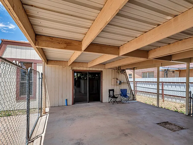 1707 College Ave — Photo 39