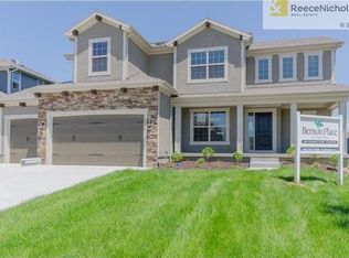 8016 NE 100th St, Kansas City, MO 64157