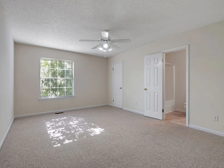 3056 Royal Palm Way — Photo 20