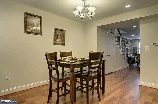 538 Newton Pl NW — Photo 7