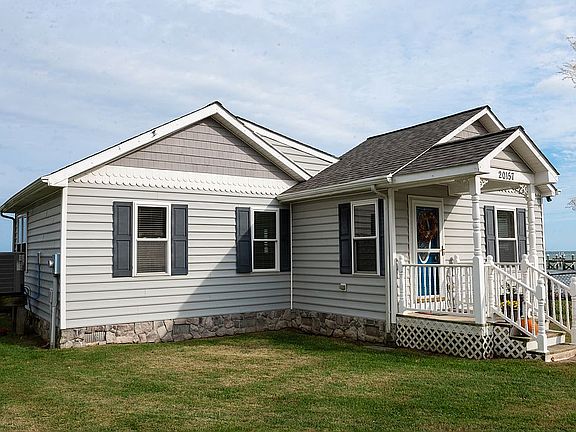 3rd image of 20157 Dalonbay Ln