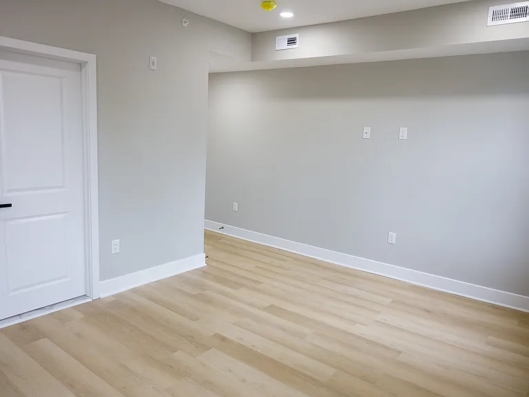 1201 Lindley Ave #4 — Photo 8