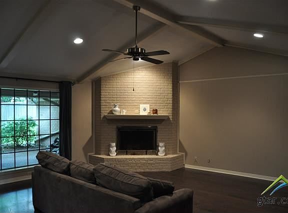 3rd image of 819 Woodland Hills Dr