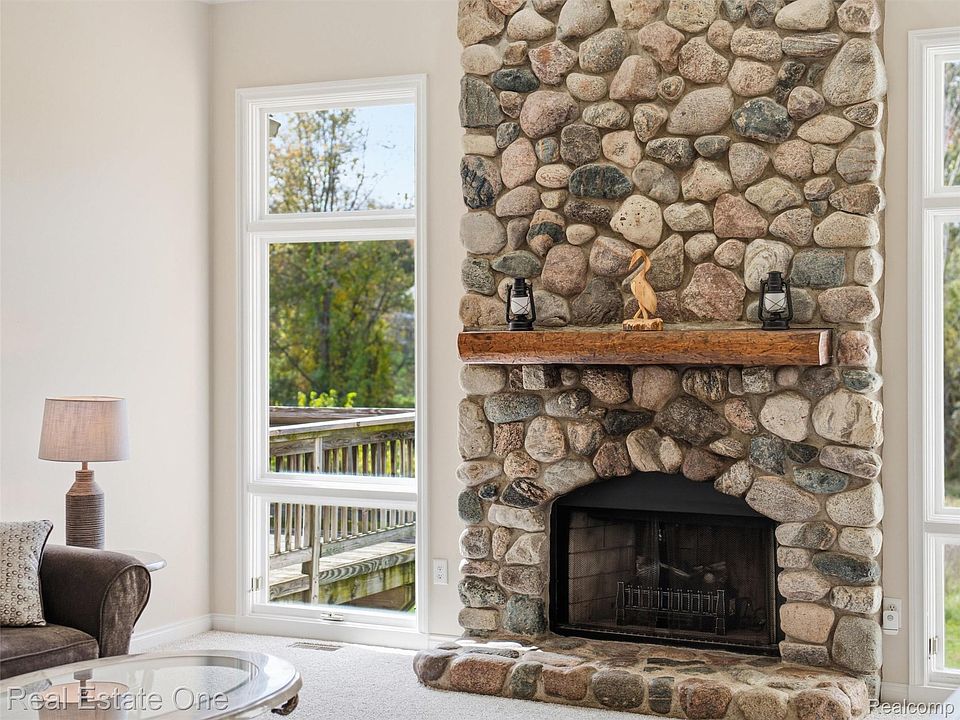 2840 Eric Dr, photo 24