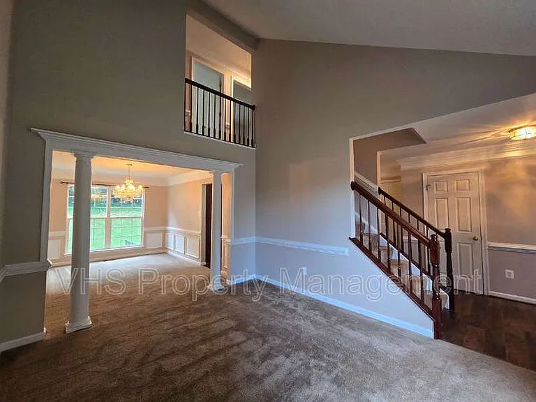 832 Fox Den Rd — Photo 8