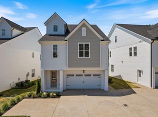 325 Old Shackle Island Rd, Hendersonville, TN 37075
