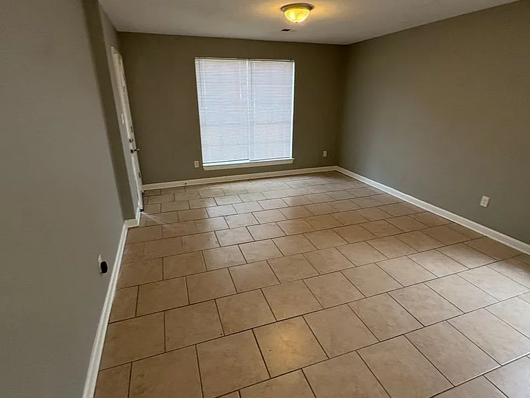 1397 N Graham St — Photo 9