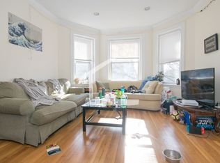 77 Thatcher St #302, Brookline, MA 02446