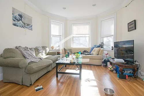 67 Thatcher St #301 Photo 1