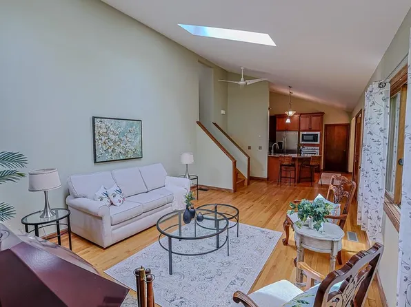311 Paquette Avenue, Manchester, NH 03104