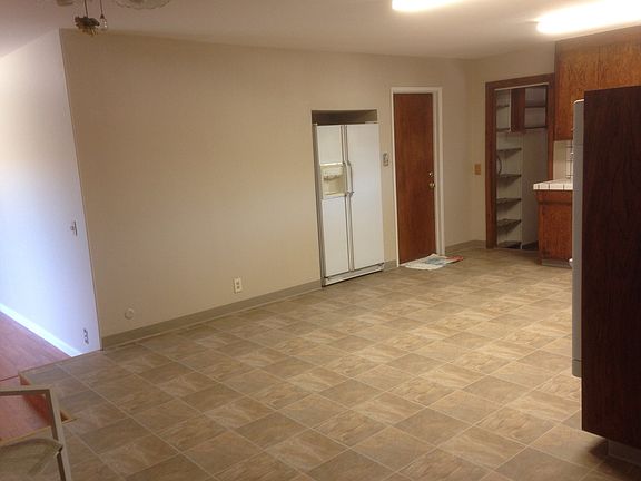 Landlord not responsible for refrigerator