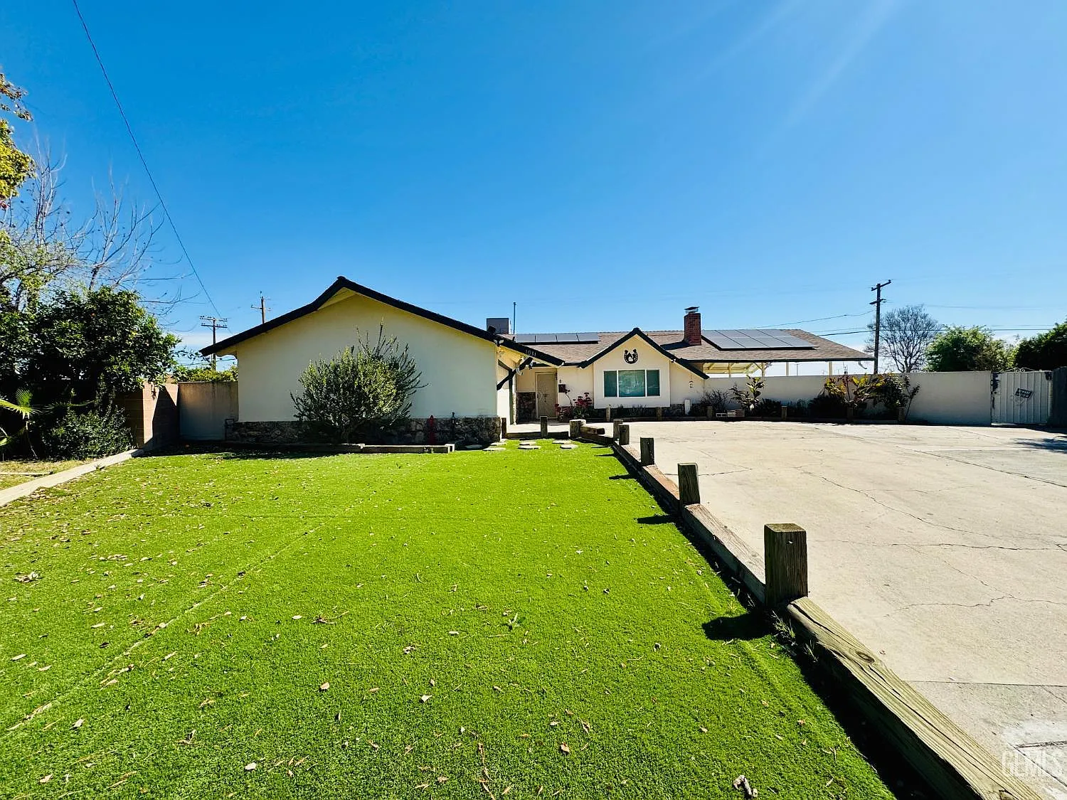 1031 Elizabeth Ct photo 1