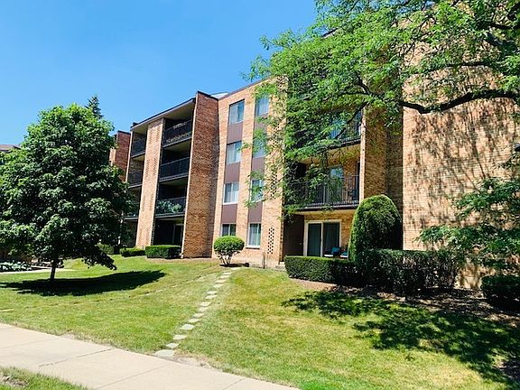 2nd image of 1103 S Hunt Club Dr APT 227