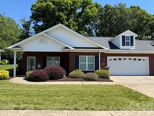1st image of 197 Crystal Springs Ln