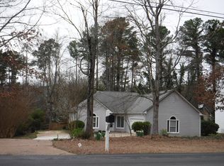 5402 Pilgrim Point Rd, Cumming, GA 30041