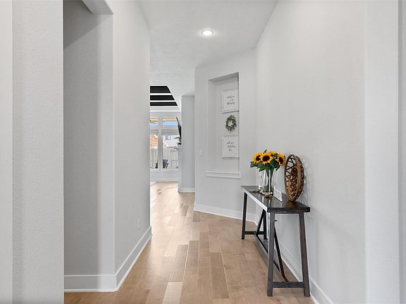 4th image of 1102 McMurtry Ridge Dr