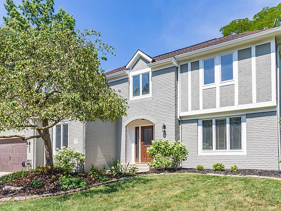 3rd image of 203 Mainsail Dr