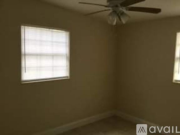 3rd image of 3027 Balfour Ave