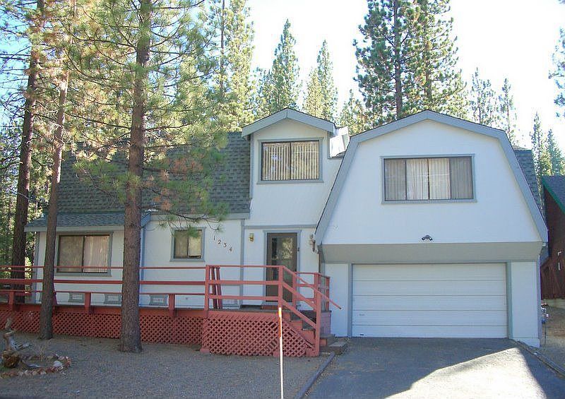 Newly painted exterior and 2 year old roof