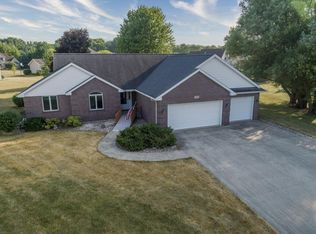 636 E Kaleen Ln, Beloit, WI 53511