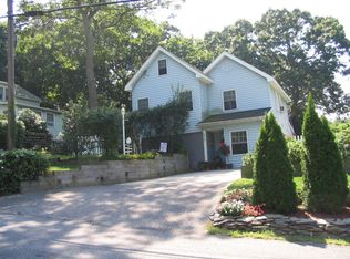 26 Sunburst Dr, Rocky Point, NY 11778