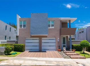 Ad 15 Calle Aguas Claras Ad 15, Toa Alta, PR 00953