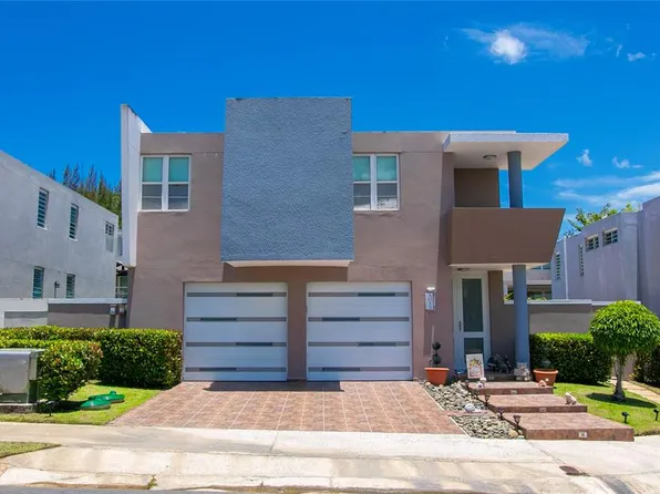 Ad 15 Calle Aguas Claras Ad 15, Toa Alta, PR 00953