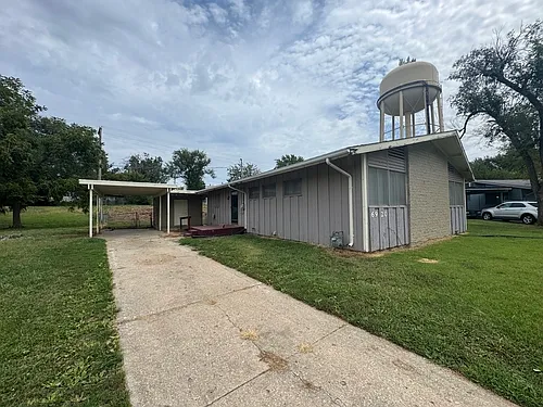 6920 SW Towerview Ln — Photo 2