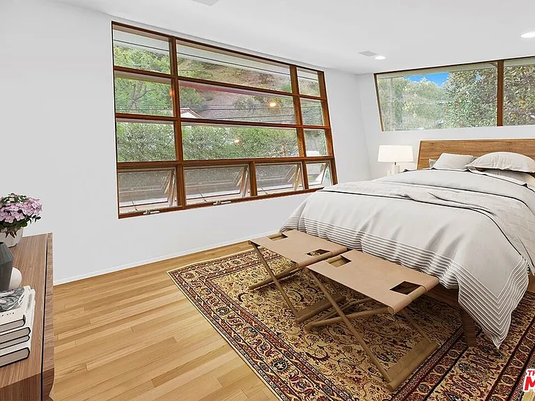3600 Mandeville Canyon Rd — Photo 24