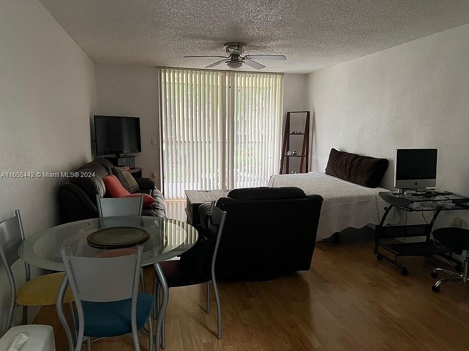 1st image of 8235 Lake Dr APT 205