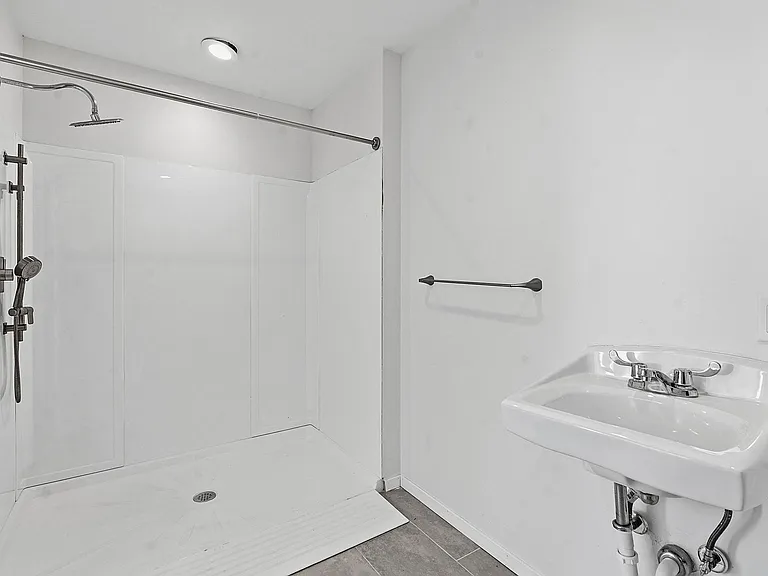 2106 Lamplight Village Cir #A — Photo 17