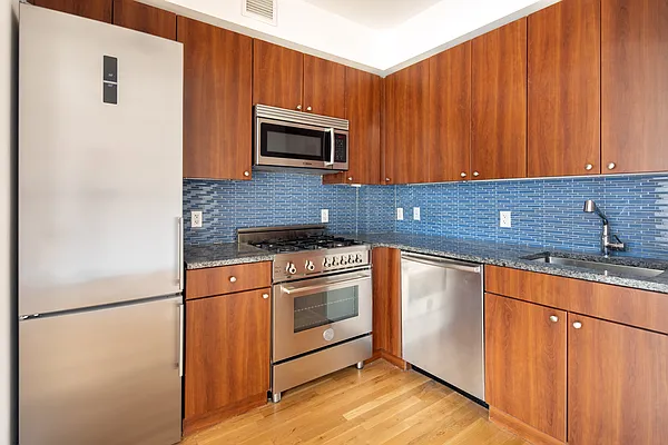 Rented by Compass | media 7