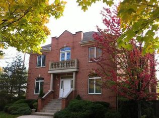 511 Rosewood Ave, Winnetka, IL 60093