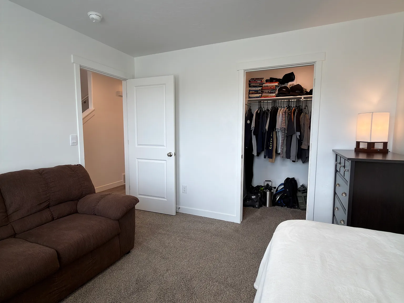 833 E Skiff Way — Photo 2