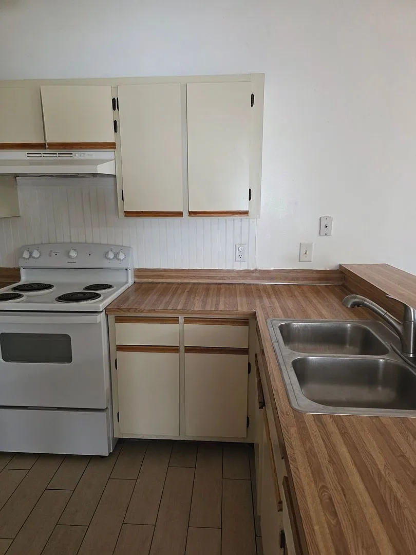 6031 Scotchwood Gln. # 204 — Photo 3