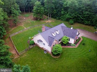 1510 Hametown Rd, Glen Rock, PA 17327