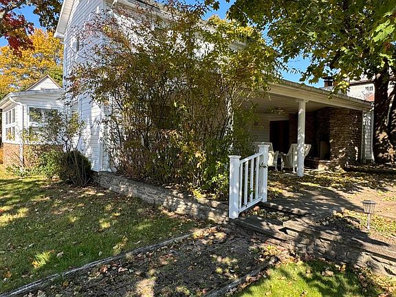 2nd image of 200 Beyer Ave