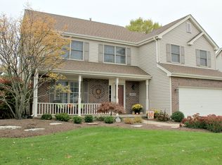 39W619 Sulley Dr, Geneva, IL 60134