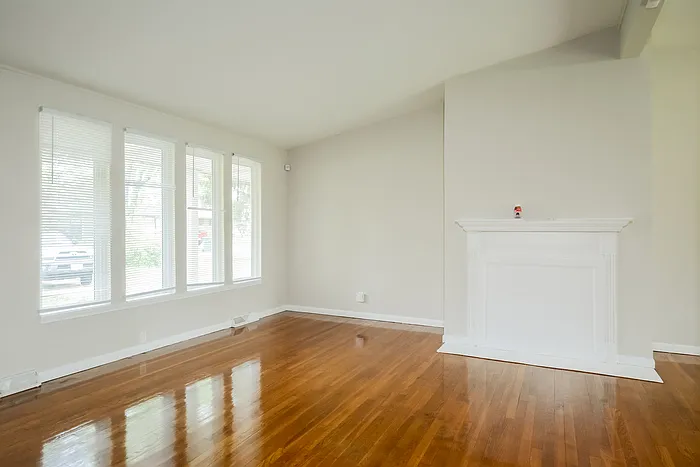 10720 Hallstead Dr — Photo 4