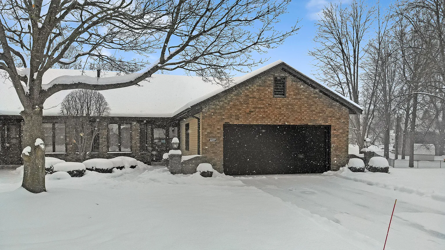 4107 Grandview Ter SW photo 1