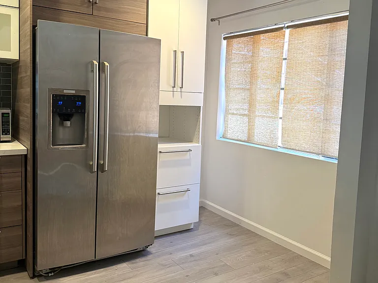 5820 Yolanda Ave #8 — Photo 11
